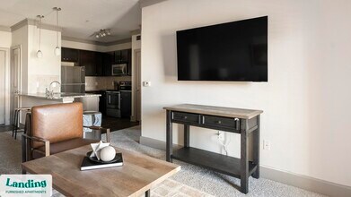 18021 Kingsland Blvd in Houston, TX - Foto de edificio - Building Photo