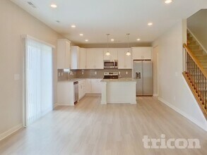 710 Anglin Forest Way in Charlotte, NC - Building Photo - Building Photo