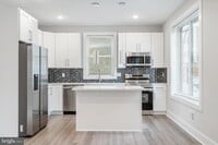 2000 E Huntingdon St photo'