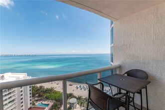 17201 Collins, Unit 1807 in Sunny Isles Beach, FL - Building Photo - Building Photo