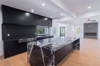4051 Annecy Dr SW in Atlanta, GA - Building Photo - Building Photo