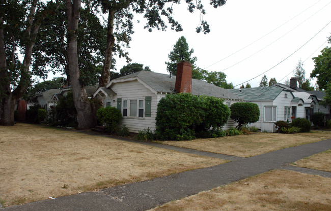 701-723 Cottage St NE in Salem, OR - Building Photo - Building Photo