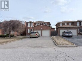 154 Fifefield Dr in Vaughan, ON - Building Photo