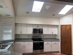 6445 E Wildcat Dr in Cave Creek, AZ - Building Photo - Building Photo