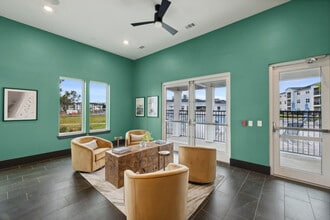 Ascend At Pathstone in Pensacola, FL - Foto de edificio - Building Photo