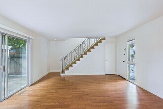 1333 Regent St in Redwood City, CA - Building Photo - Building Photo