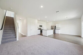 1109 Delta Crst in Maxwell, TX - Building Photo - Building Photo