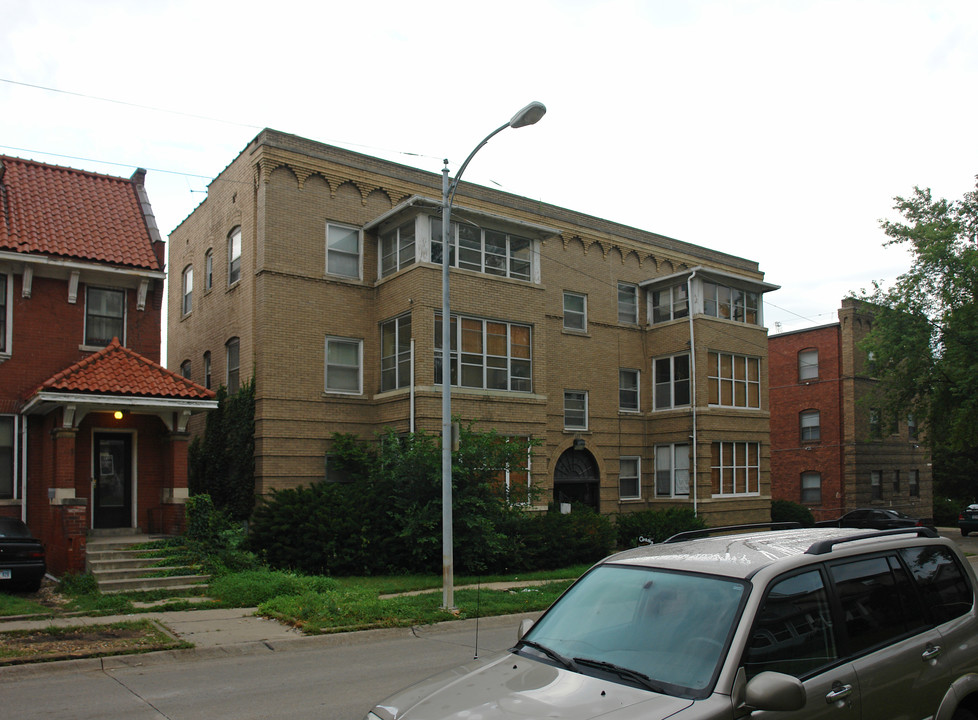 506 S 31st St in Omaha, NE - Foto de edificio