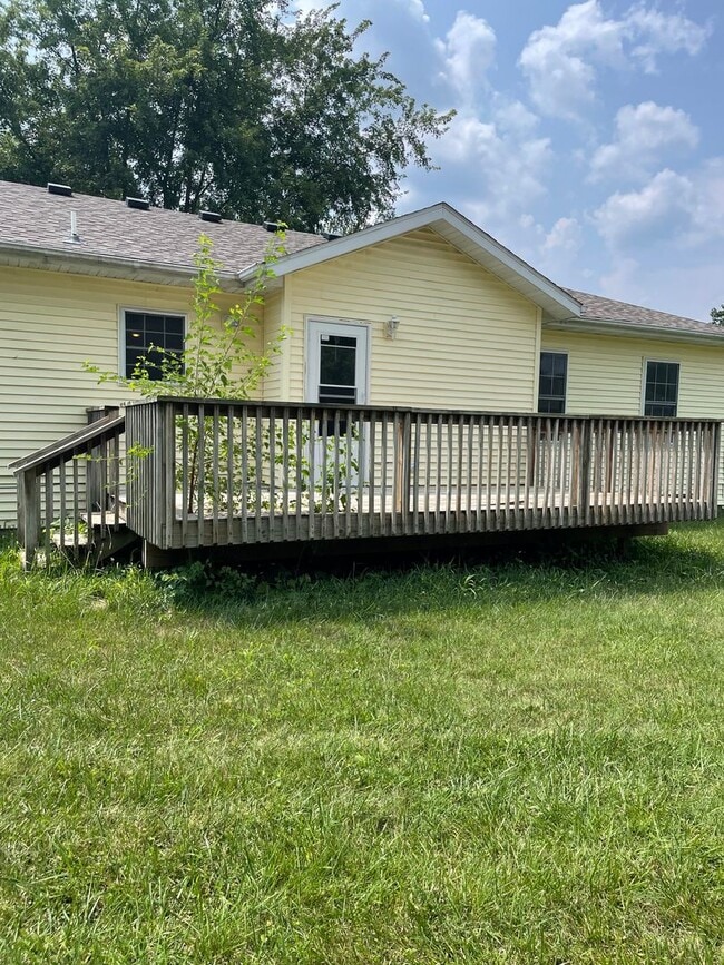 800 Willow St in Marshfield, MO - Building Photo - Building Photo