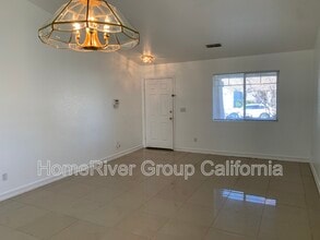 230 Mike Gartrell Cir in Sacramento, CA - Building Photo - Building Photo