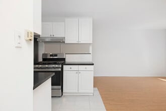 623 Westbourne Dr in West Hollywood, CA - Foto de edificio - Interior Photo