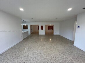 11959 SW 39th Terrace in Miami, FL - Building Photo - Building Photo