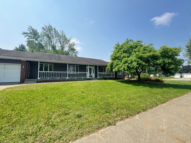 property at 3196-3198 Rivervale Dr SW