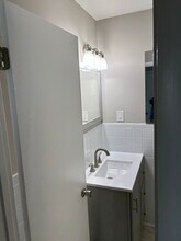 1423 E Ocean View Ave in Norfolk, VA - Building Photo - Building Photo