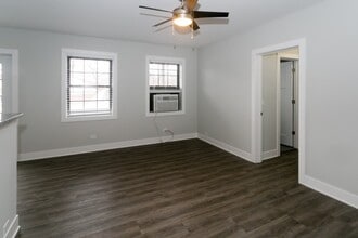 733 Judson Ave in Highland Park, IL - Building Photo - Building Photo