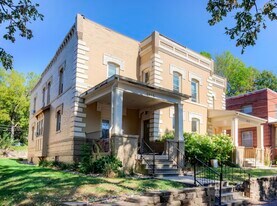 713 20th St, Unit 1915-2 in Des Moines, IA - Building Photo
