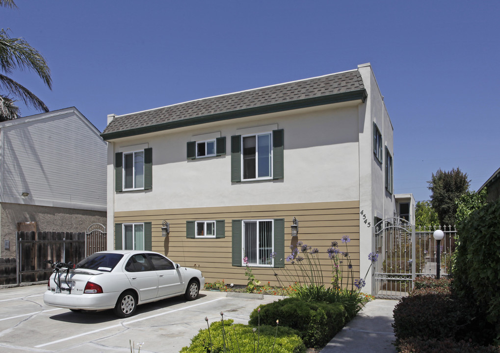 University Heights Apartments in San Diego, CA - Building Photo