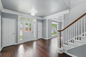 4204 Crescent Dr in Flower Mound, TX - Foto de edificio - Building Photo