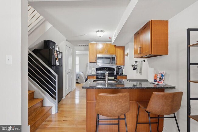 520 S 4th St in Philadelphia, PA - Building Photo - Building Photo