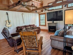 331 Duggan Hill Dr in Clayton, GA - Building Photo - Building Photo