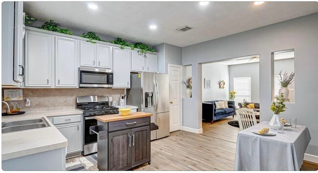property at 18927 Crescent Fountain Rd