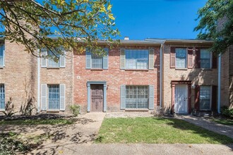 3968 Belle Park Dr in Houston, TX - Foto de edificio - Building Photo