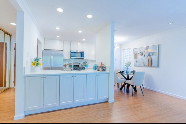 40425 Chapel Way in Fremont, CA - Foto de edificio - Building Photo