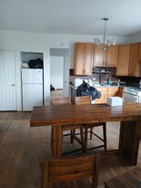 3022 W Wilson Ave, Unit 3F in Chicago, IL - Building Photo