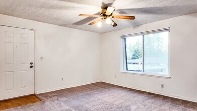 5012 S 58th St in Tacoma, WA - Building Photo - Building Photo