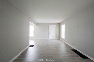 4615 Caroline Ave in Indianapolis, IN - Building Photo - Building Photo