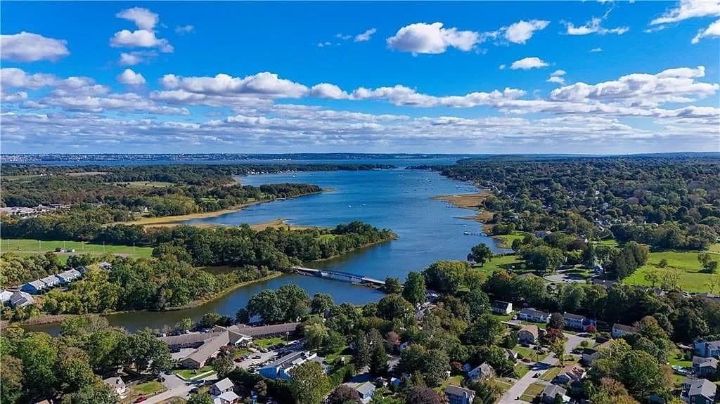 510 Child St in Warren, RI - Building Photo