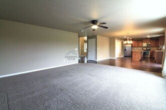 4311 St Paul Ln in Pasco, WA - Building Photo - Building Photo
