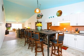 4030 Northlight Dr in Naples, FL - Building Photo - Building Photo
