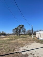 7317 Walden Dr in Joshua, TX - Building Photo - Building Photo