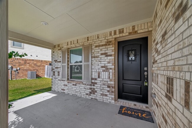 1010 Schooner St in Crosby, TX - Building Photo - Building Photo