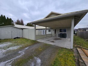 408-410 Warner St in Sedro Woolley, WA - Building Photo - Building Photo