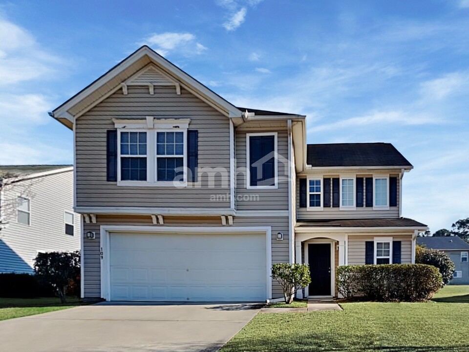 109 Graduate Ln in Ladson, SC - Building Photo