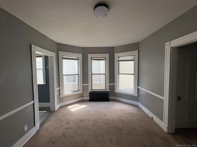 319 Sherman Ave in New Haven, CT - Building Photo - Building Photo
