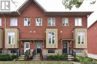 3775 St Clair Ave E in Toronto, ON - Building Photo