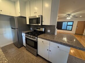 2912 11th St, Unit 3 in Santa Monica, CA - Building Photo - Building Photo