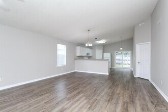 2081 Sequoia Cir in Pensacola, FL - Building Photo - Building Photo