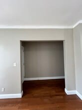 300 Chapel Ave, Unit 1 in Jersey City, NJ - Building Photo - Building Photo
