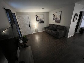 4547 Alvin Dark Ave in Baton Rouge, LA - Building Photo