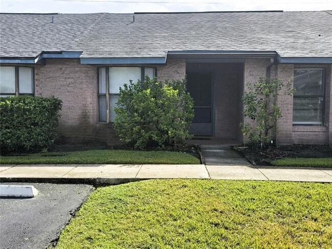 property at 2407 King Oak Ct