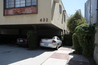 432 Arnaz Dr in Los Angeles, CA - Building Photo - Building Photo