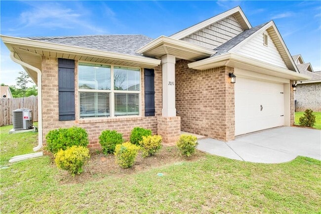 2051 Whitebark Dr in Semmes, AL - Building Photo - Building Photo