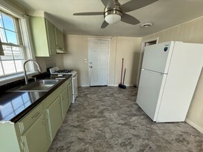 13 F St in Hampton, NH - Building Photo - Building Photo