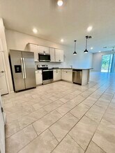 31301 Amberview Bnd in Wesley Chapel, FL - Building Photo - Building Photo