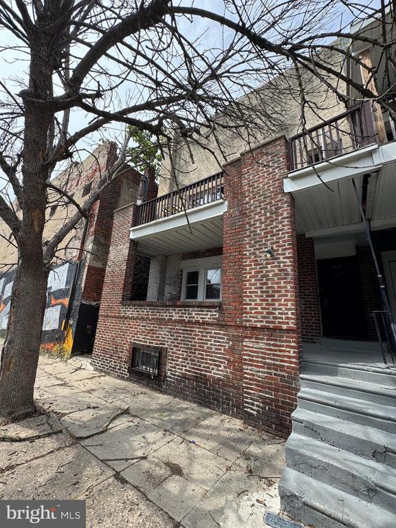 property at 5441 Chancellor St
