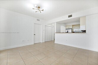 2301 SW 27th Ave in Miami, FL - Building Photo - Building Photo